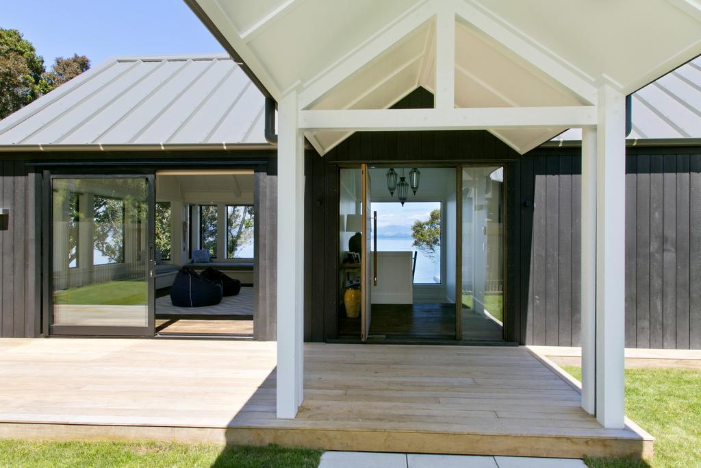 The Point Luxury Villa Taupo Exterior photo